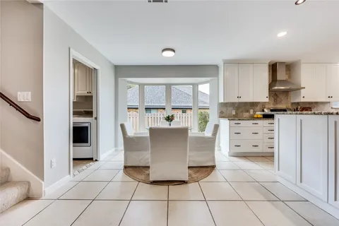 $939,000 | 6905 Treaty Oak Circle, Austin, TX 78749