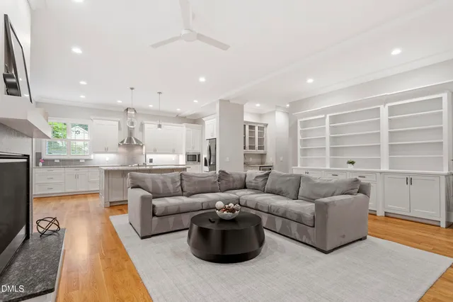 $1,275,000 | 1103 Roosevelt Drive, Chapel Hill, NC 27514