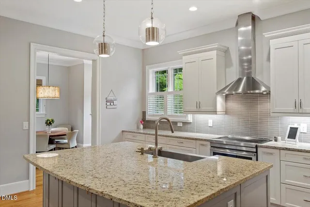 $1,275,000 | 1103 Roosevelt Drive, Chapel Hill, NC 27514