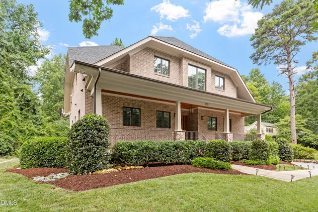 $1,275,000 | 1103 Roosevelt Drive, Chapel Hill, NC 27514