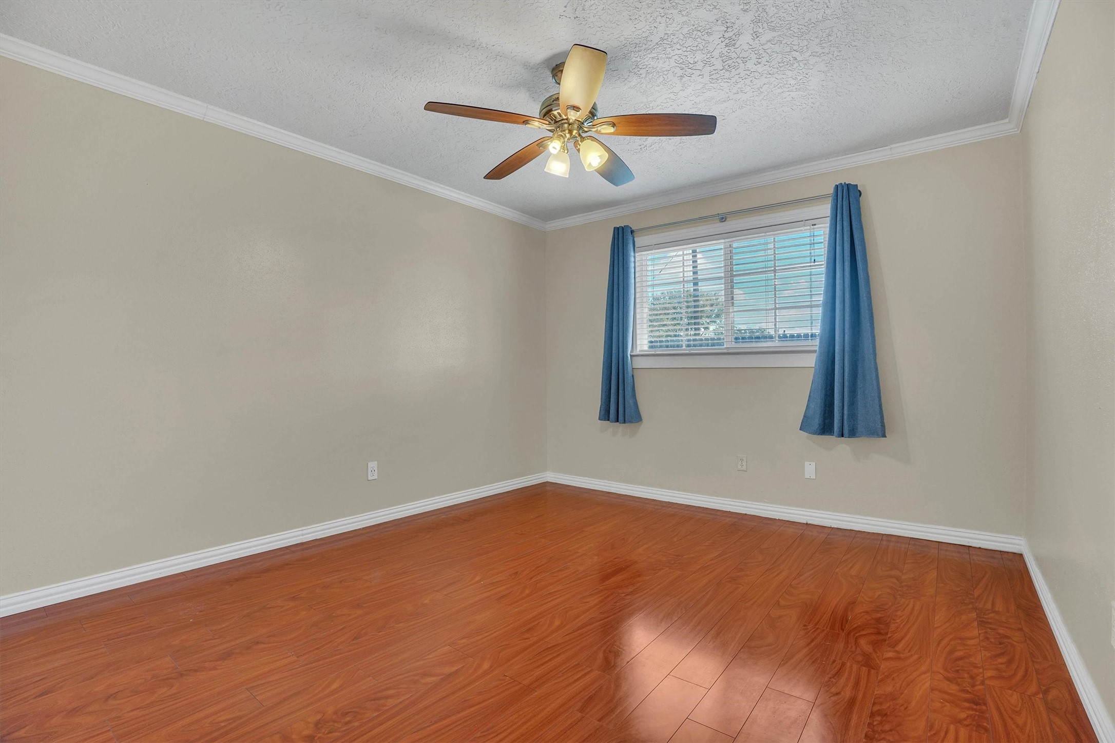 2310 Keyhole Lane Houston, TX 77084 - Photo 27 of 40 wooden floor in an empty room with a window