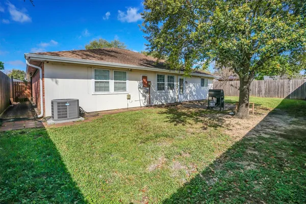 $262,900 | 2310 Keyhole Lane, Houston, TX 77084