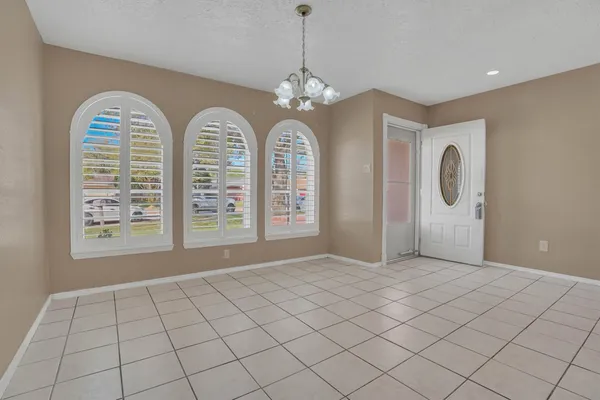 $262,900 | 2310 Keyhole Lane, Houston, TX 77084