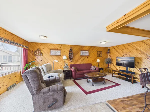 $525,000 | 30602 440th Street, Melrose, MN 56352