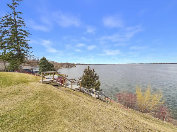 $525,000 | 30602 440th Street, Melrose, MN 56352