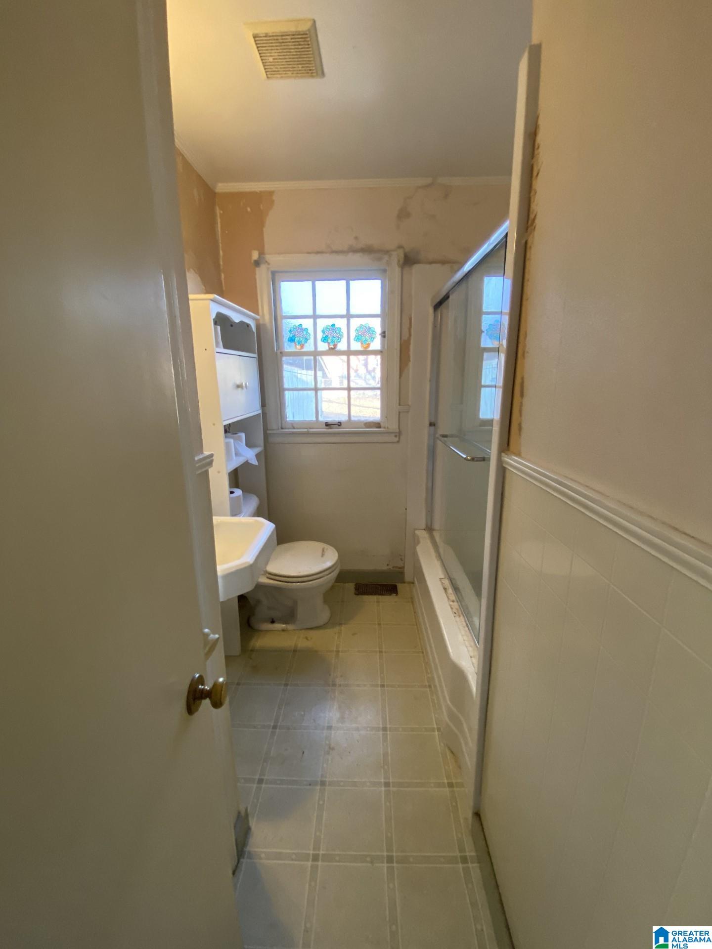 705 Grove Street Birmingham, AL 35209 - Photo 13 of 17