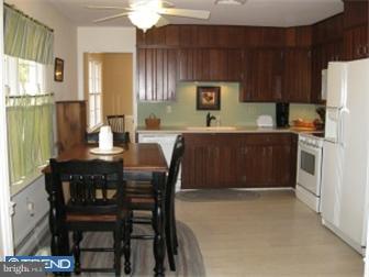 963 Jefferis Bridge Road West Chester, PA 19382 - Photo 5 of 11 Kitchen