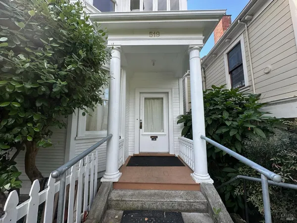 $3,400 | 519 Virginia Street, Unit A, Vallejo, CA 94590