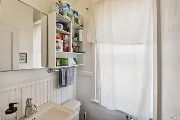 $3,600 | 519 Virginia Street, Unit A, Vallejo, CA 94590