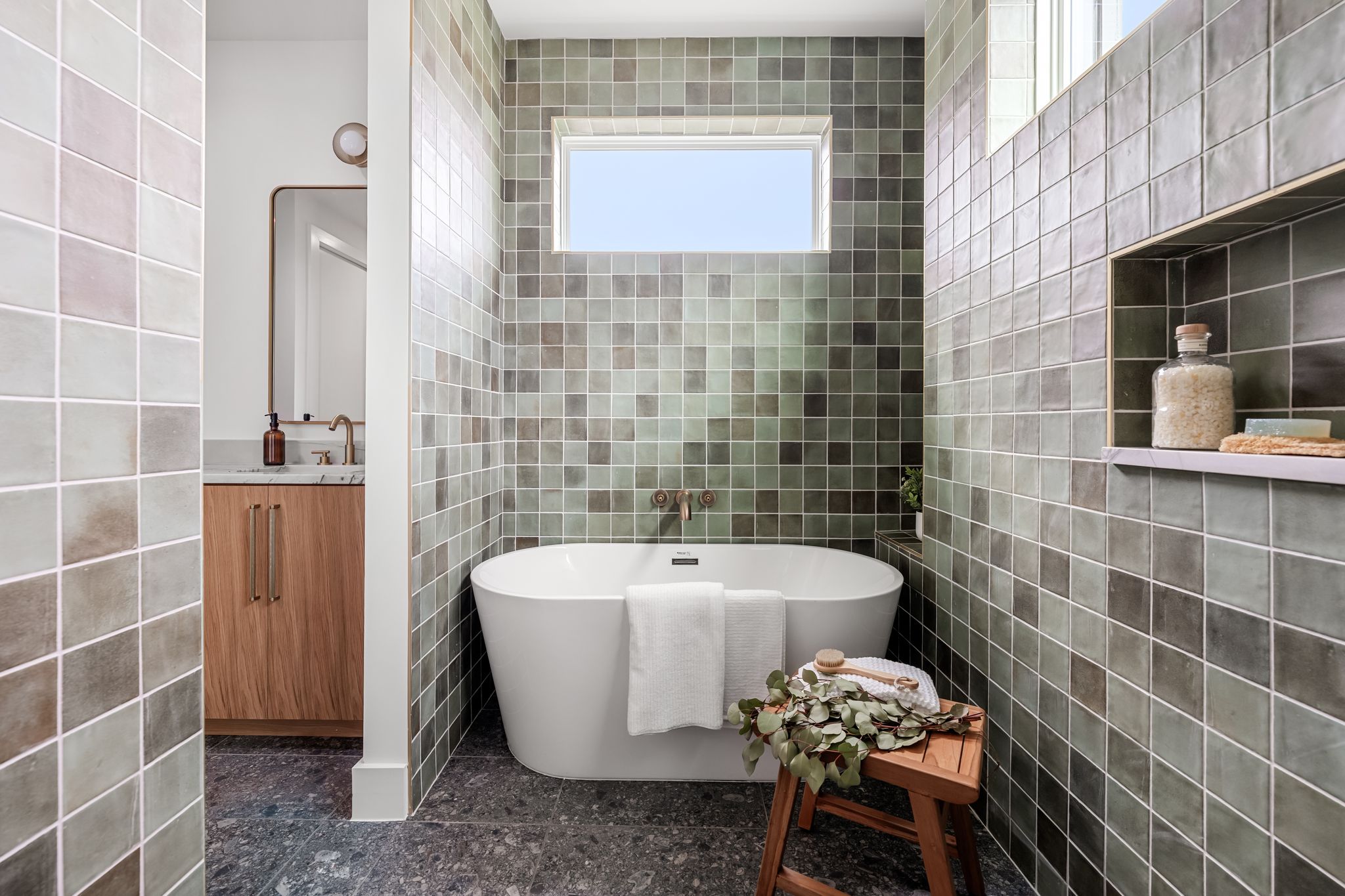 1703 Miami Drive Austin, TX 78733 - Photo 21 of 35 Large soaking tub