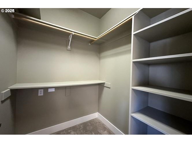 1505 Northeast Village Street Fairview, OR 97024 - Photo 9 of 33 a close view of closet