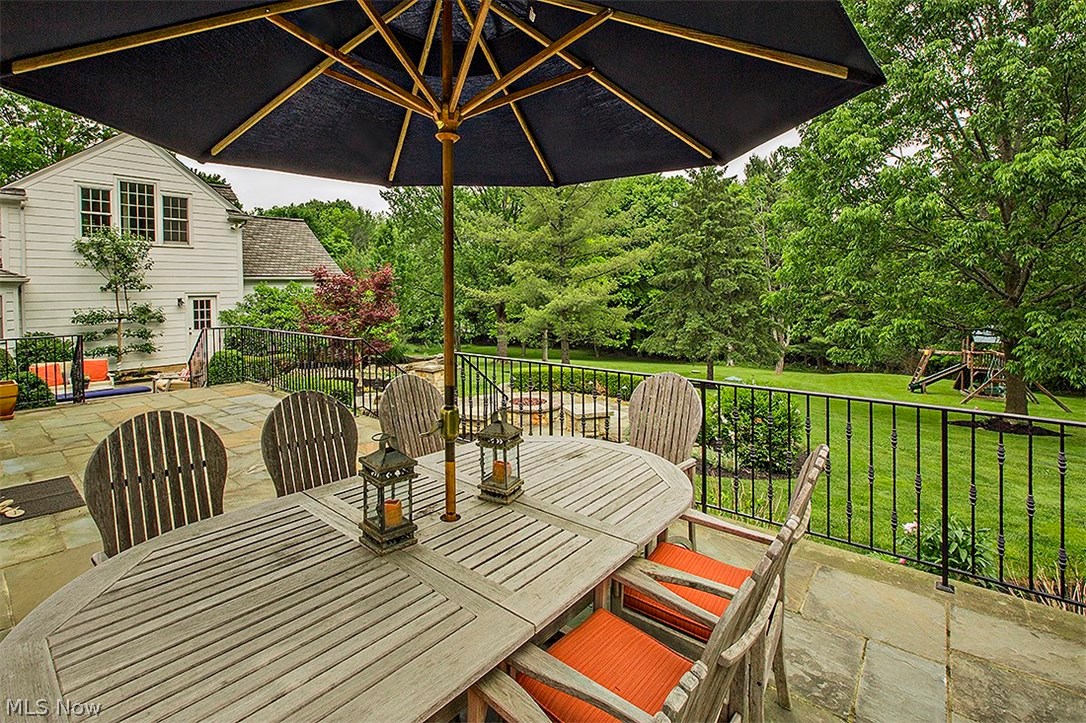 33325 Woodleigh Road Cleveland, OH 44124 - Photo 33 of 35