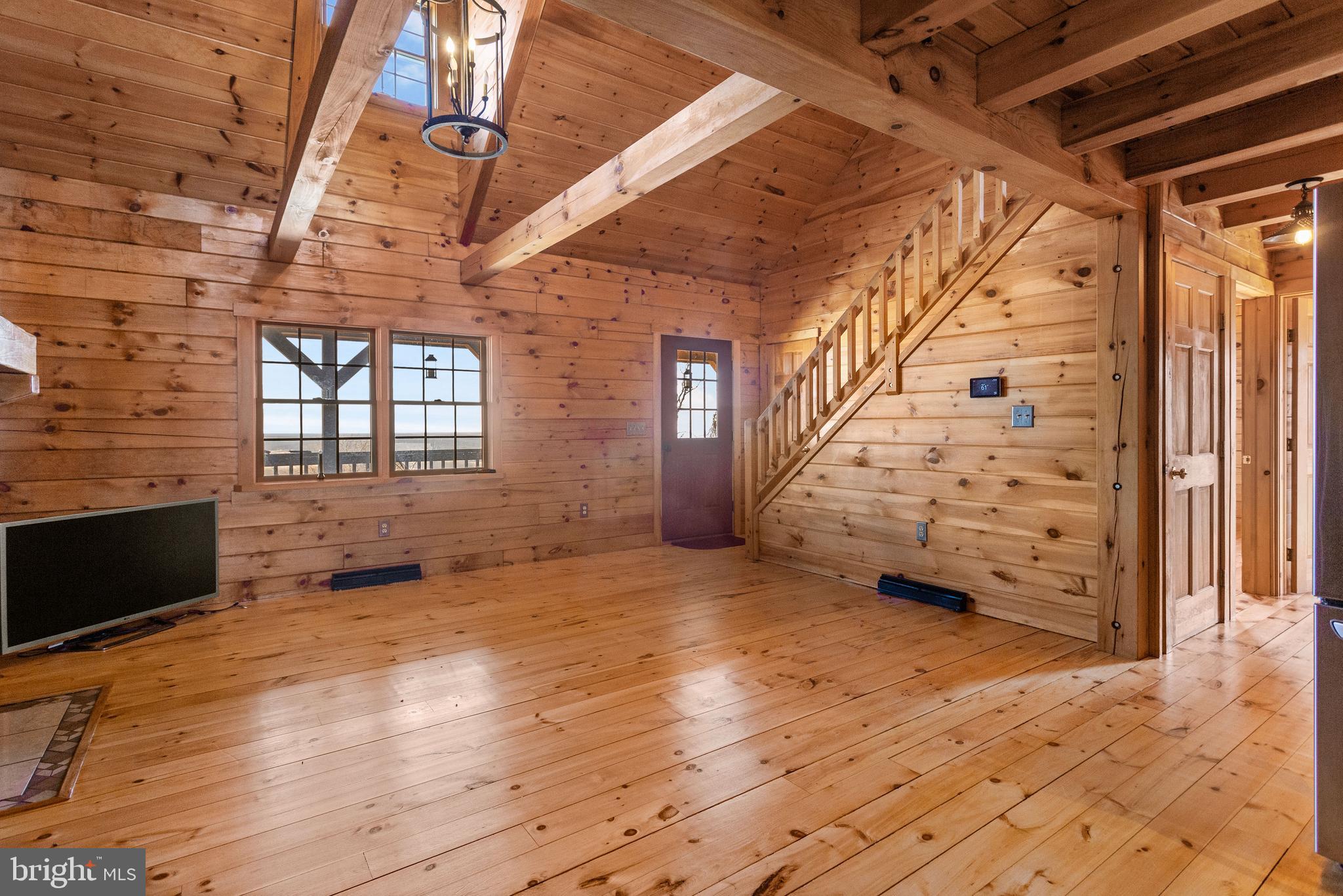 1336 Knoxlyn-Orrtanna Road Orrtanna, PA 17353 - Photo 7 of 37 Living Room