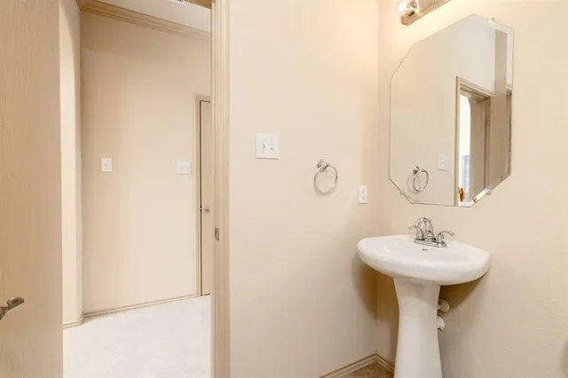 $325,000 | 5933 Missy Lane, Fort Worth, TX 76131