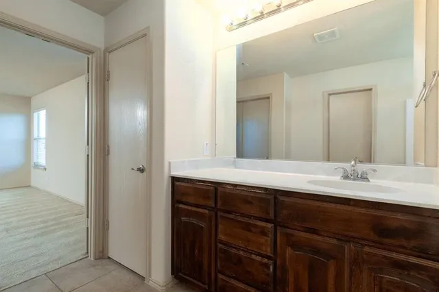 $325,000 | 5933 Missy Lane, Fort Worth, TX 76131