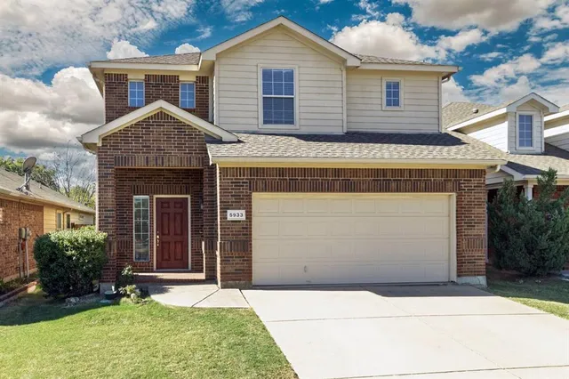 $325,000 | 5933 Missy Lane, Fort Worth, TX 76131