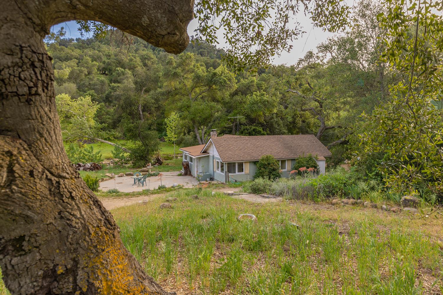 11954 Sulphur Mountain Road Ojai, CA 93023 - Photo 14 of 41 a aerial view of a house with yard and green space