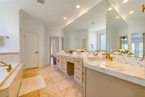$1,498,000 | 14114 Barnhart Boulevard, Houston, TX 77077