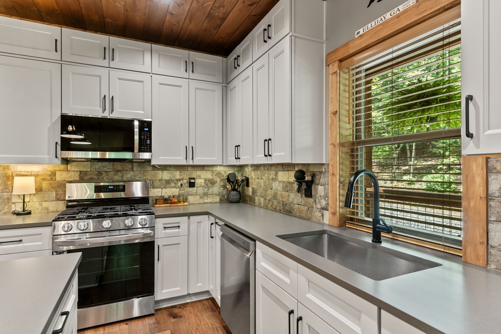 167 Trails End Ridge Ellijay, GA 30540 - Photo 14 of 68 Gallery Image 14