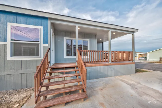$189,900 | 2750 Alden Road, Unit 8, Fruitland, ID 83619