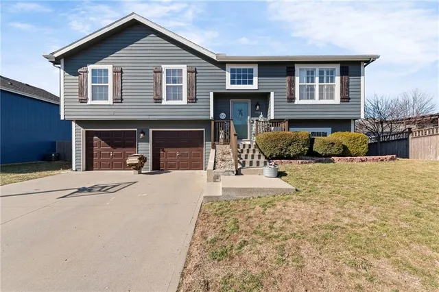 $380,000 | 1906 161st Terrace, Basehor, KS 66007