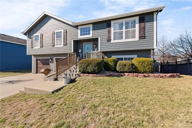 $380,000 | 1906 161st Terrace, Basehor, KS 66007