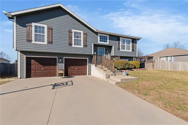 $380,000 | 1906 161st Terrace, Basehor, KS 66007