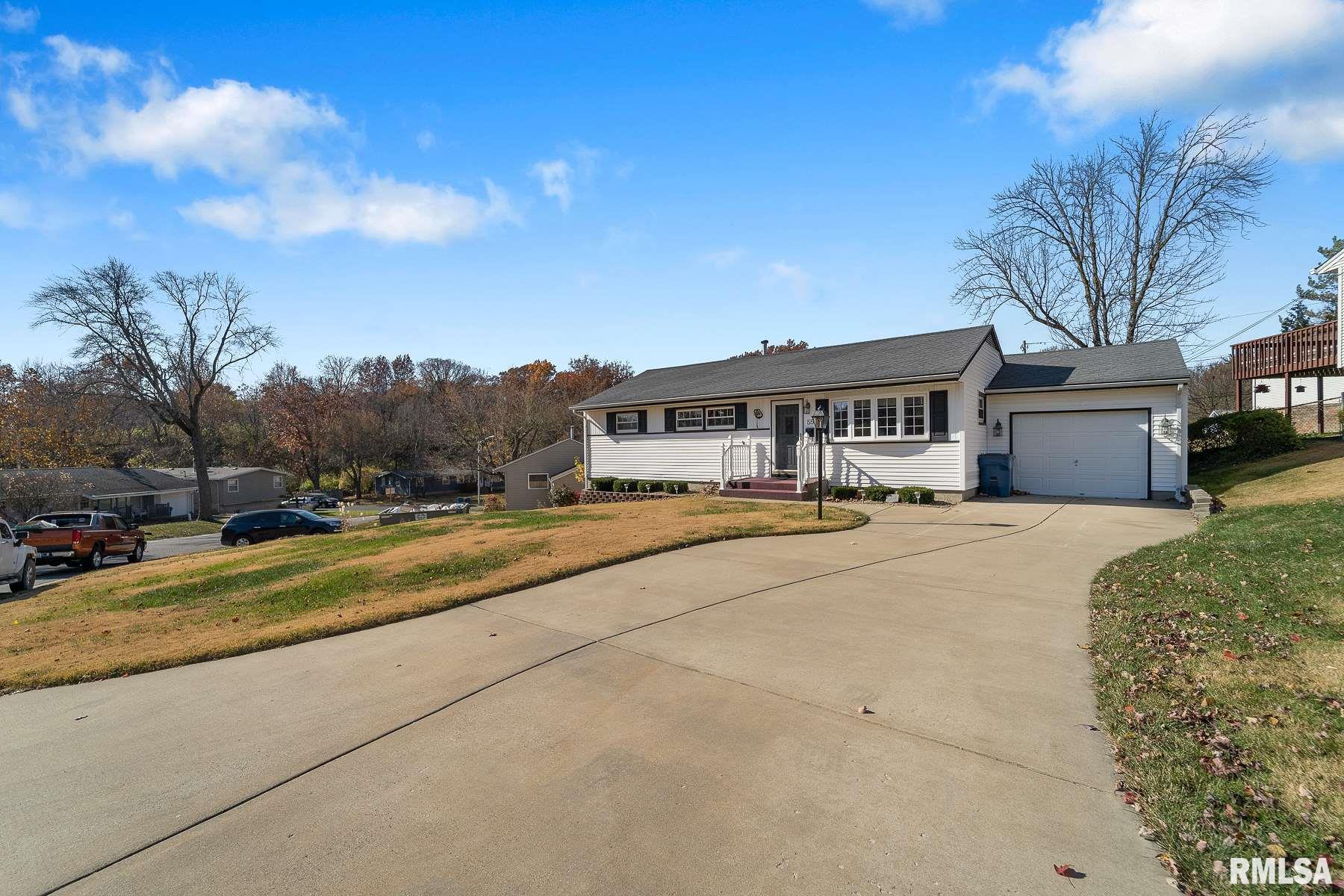 55 Bob-O-Link Drive Springfield, IL 62702 - Photo 2 of 35