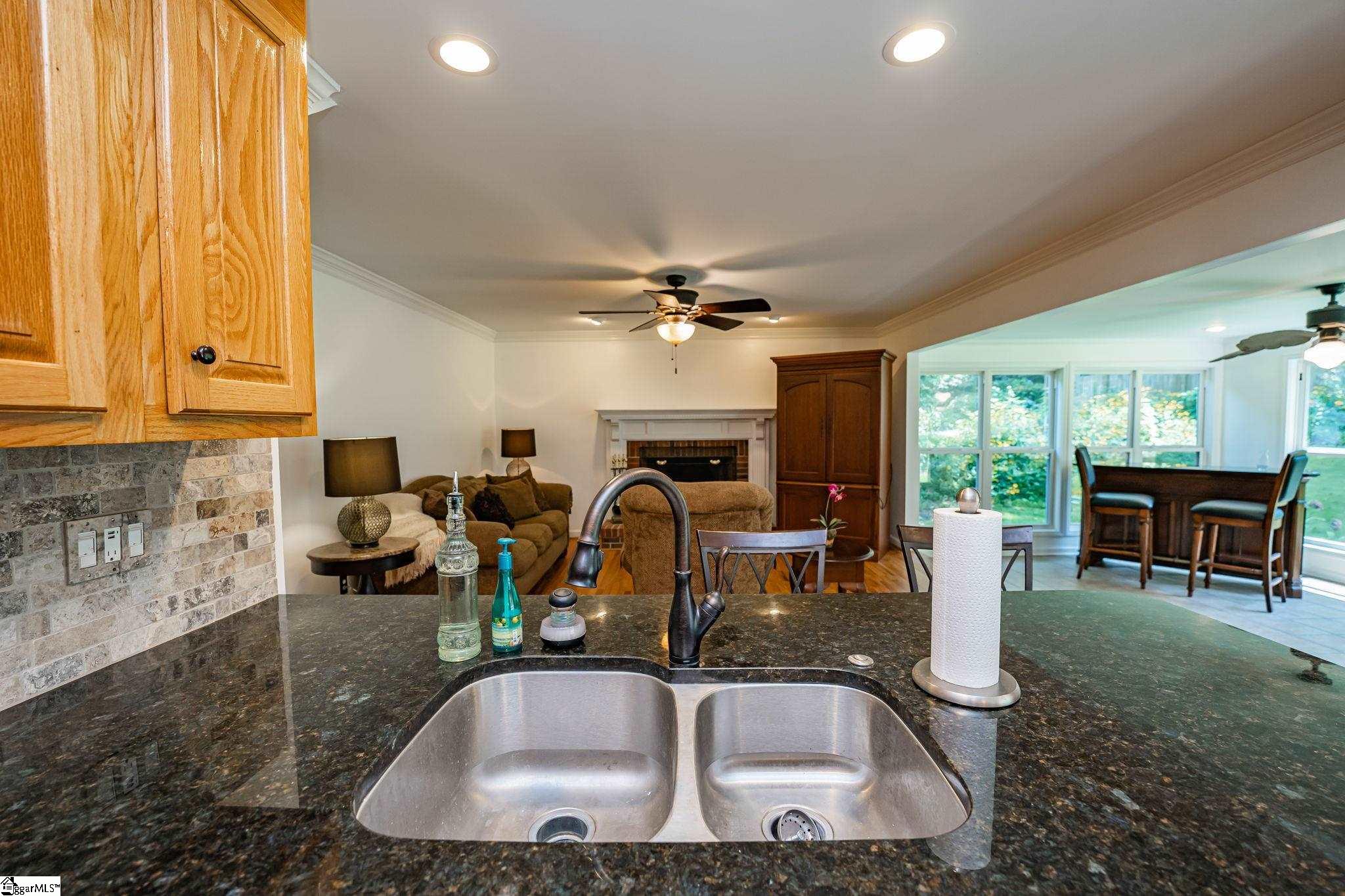 400 Spring Lake Loop Simpsonville, SC 29681 - Photo 16 of 31 Gallery Image 16