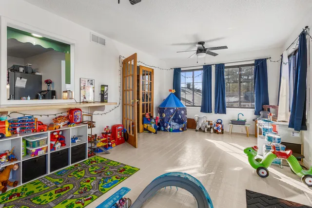 $169,900 | 2175 North Summit Avenue, Decatur, IL 62526