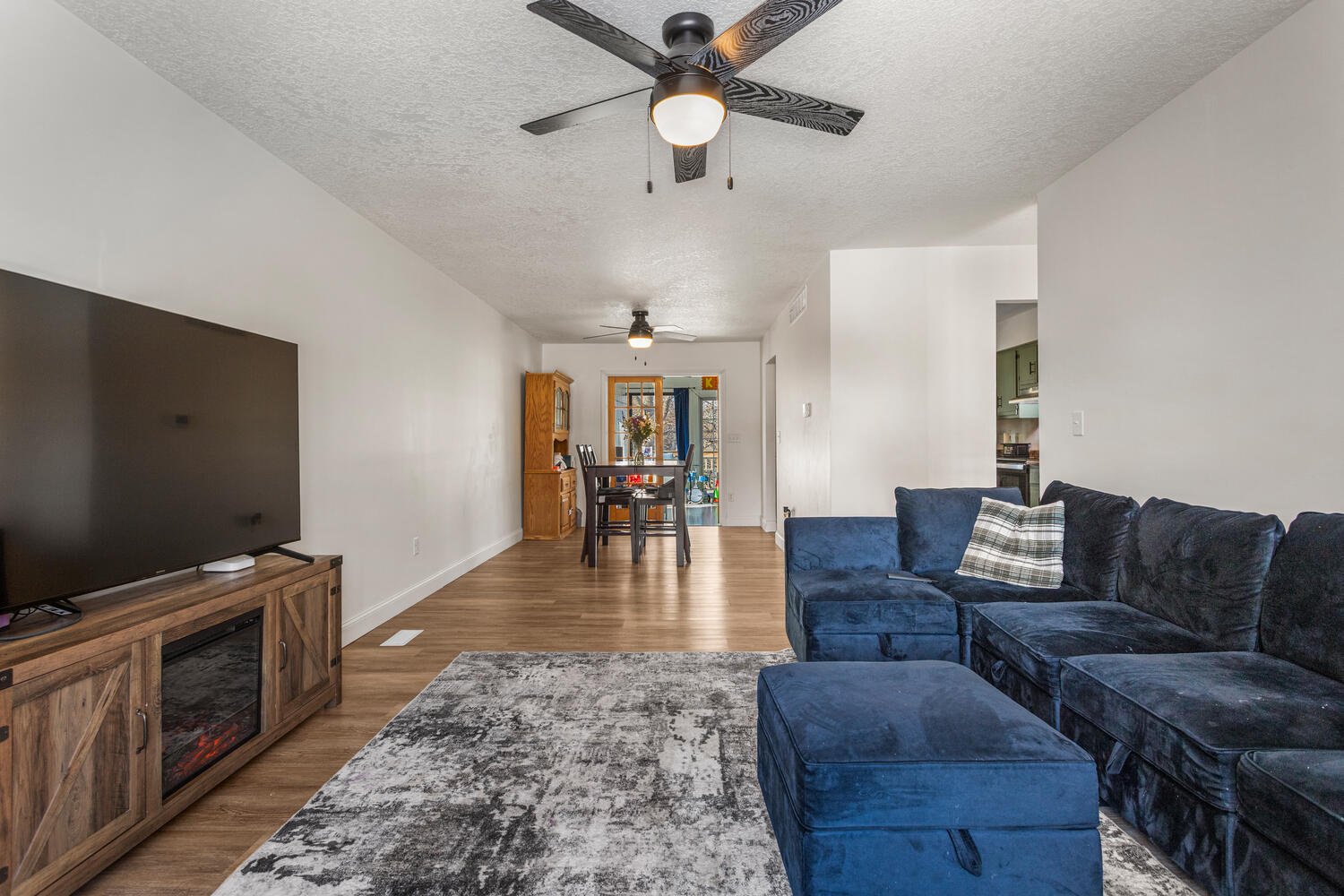 2175 North Summit Avenue Decatur, IL 62526 - Photo 7 of 40