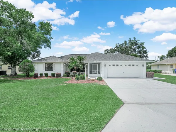 $299,900 | 1914 Sunrise Drive, Sebring, FL 33872