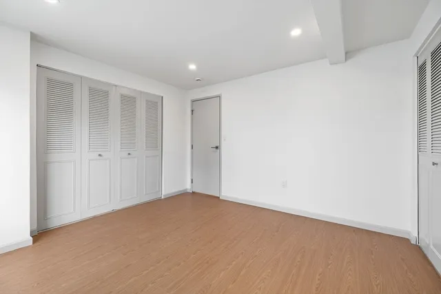 $1,049,999 | 1243 Beacon Street, Unit 5A, Brookline, MA 02446