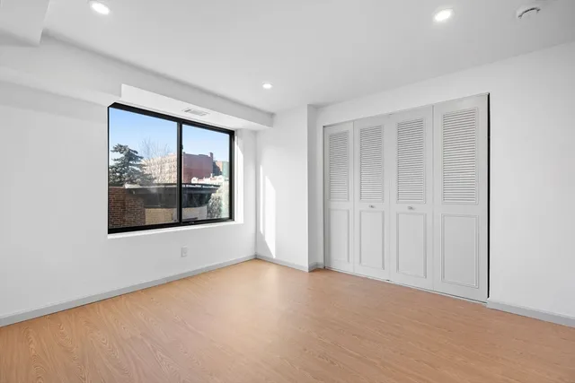 $1,049,999 | 1243 Beacon Street, Unit 5A, Brookline, MA 02446