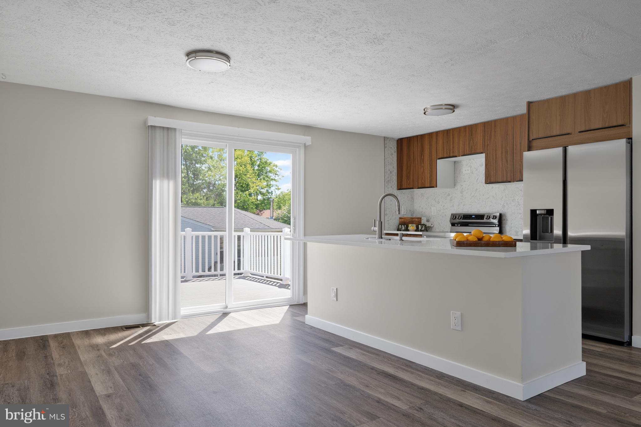 4429 Cub Run Road Chantilly, VA 20151 - Photo 13 of 56 DINING AREA & KITCHEN 2