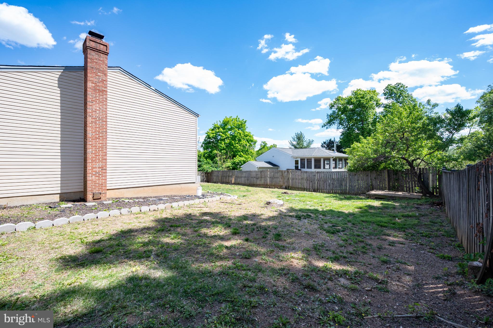 4429 Cub Run Road Chantilly, VA 20151 - Photo 44 of 56 a view of a house with backyard and garden