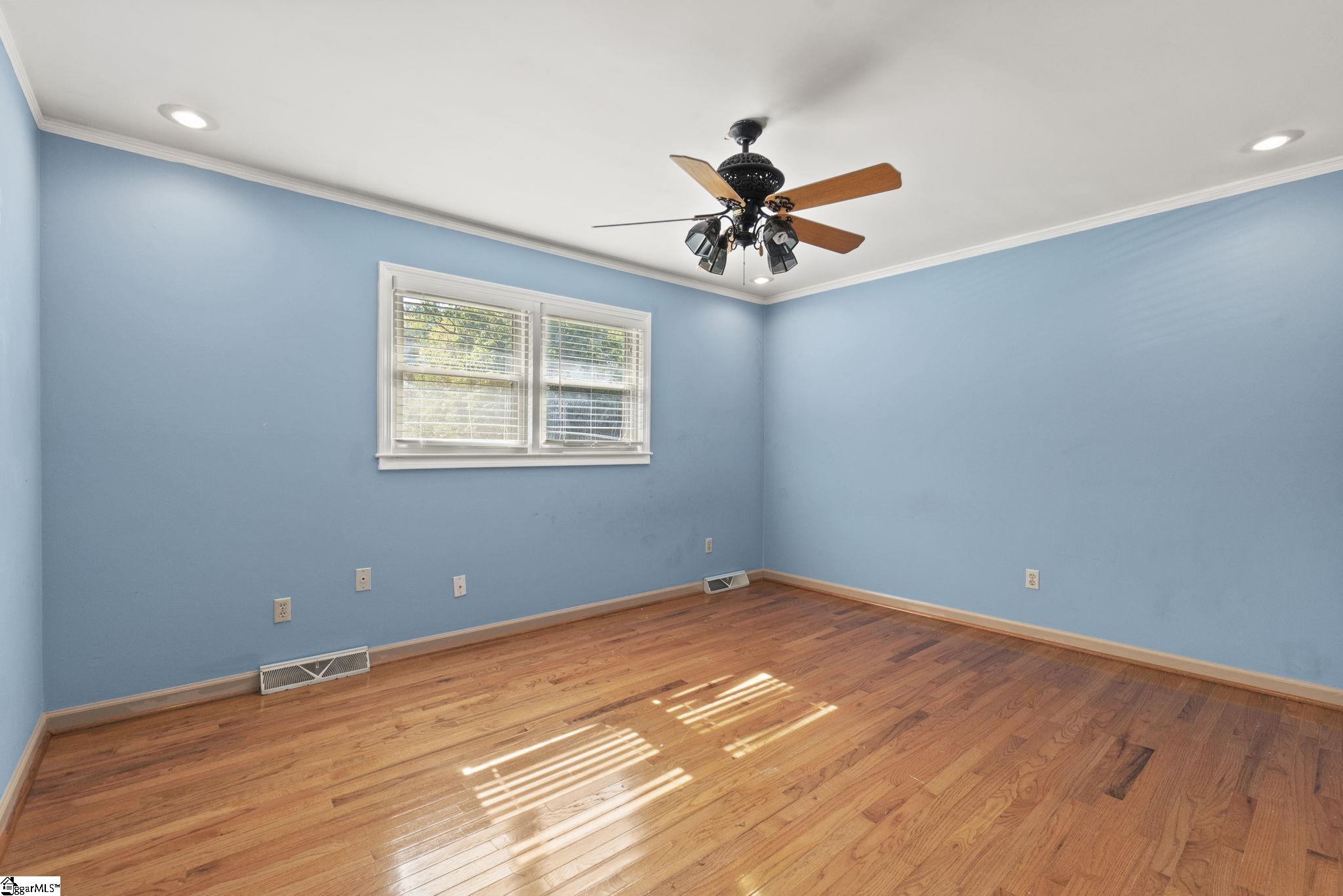 215 Eastbourne Road Greenville, SC 29611 - Photo 16 of 34 Gallery Image 16