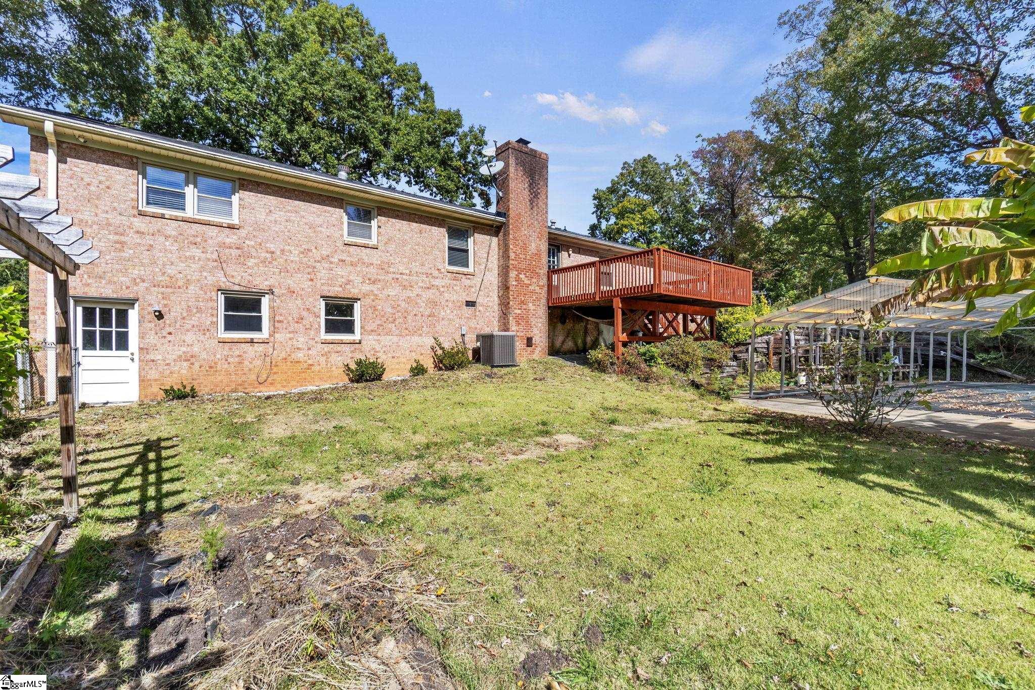 215 Eastbourne Road Greenville, SC 29611 - Photo 29 of 34 Gallery Image 29