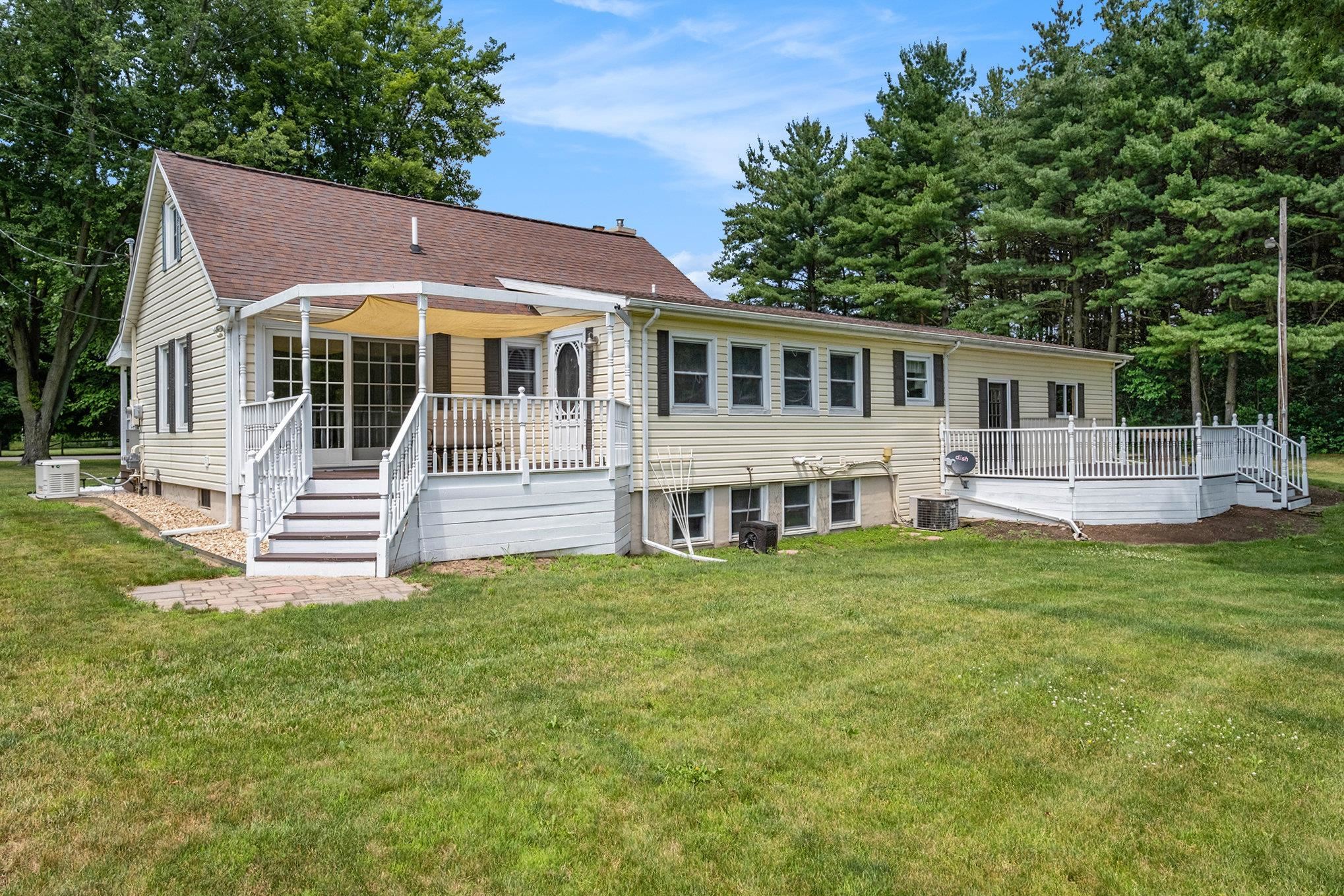 9440 North Linden Road Clio, MI 48420 - Photo 2 of 45 50146178-ab9eb162-26cf-494a-98b8-bd0c317e1120.JPG