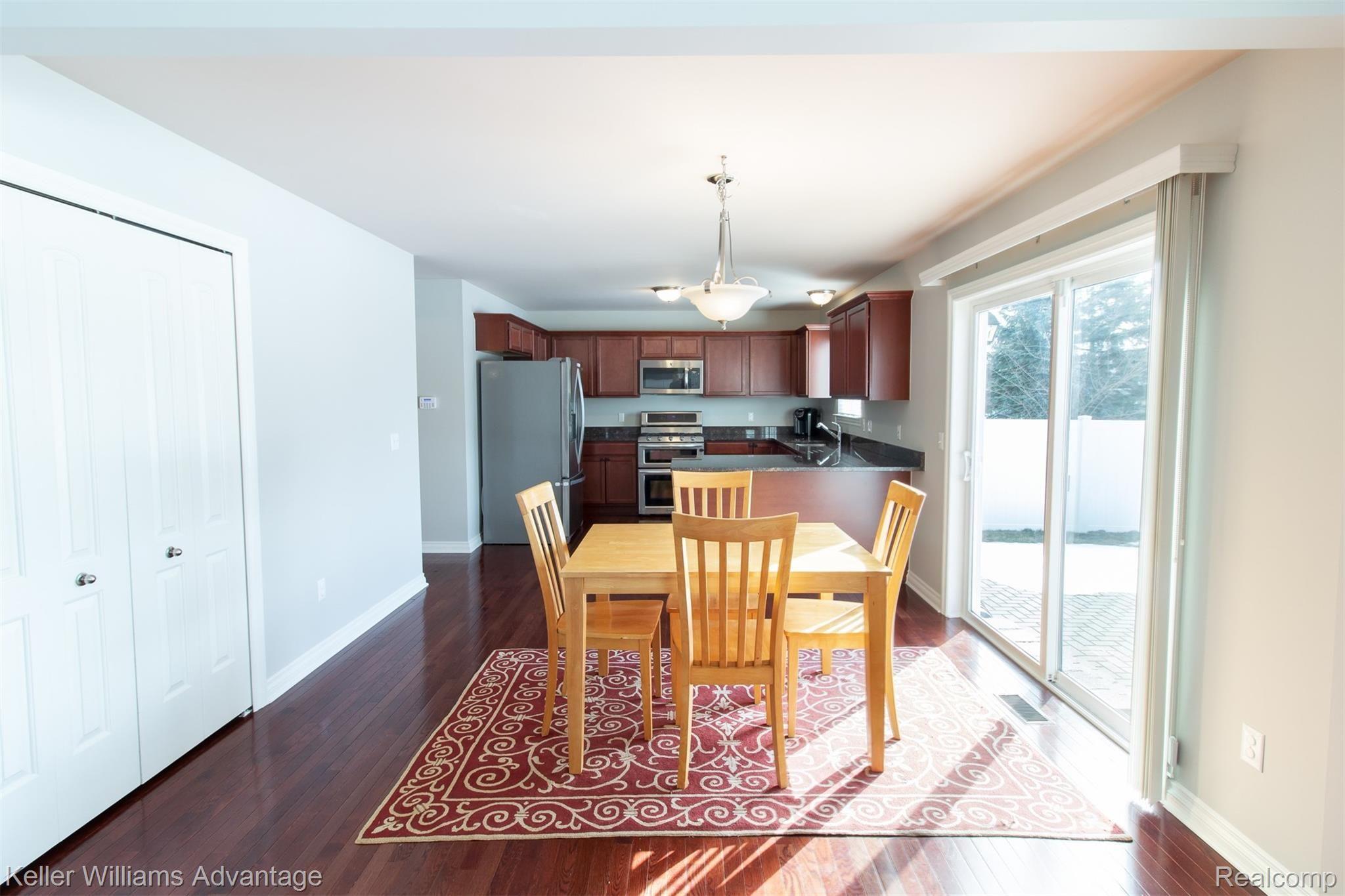29447 Geraldine Road Farmington, MI 48336 - Photo 9 of 35 GeraldineRd_29447_Kitchen_01.jpg