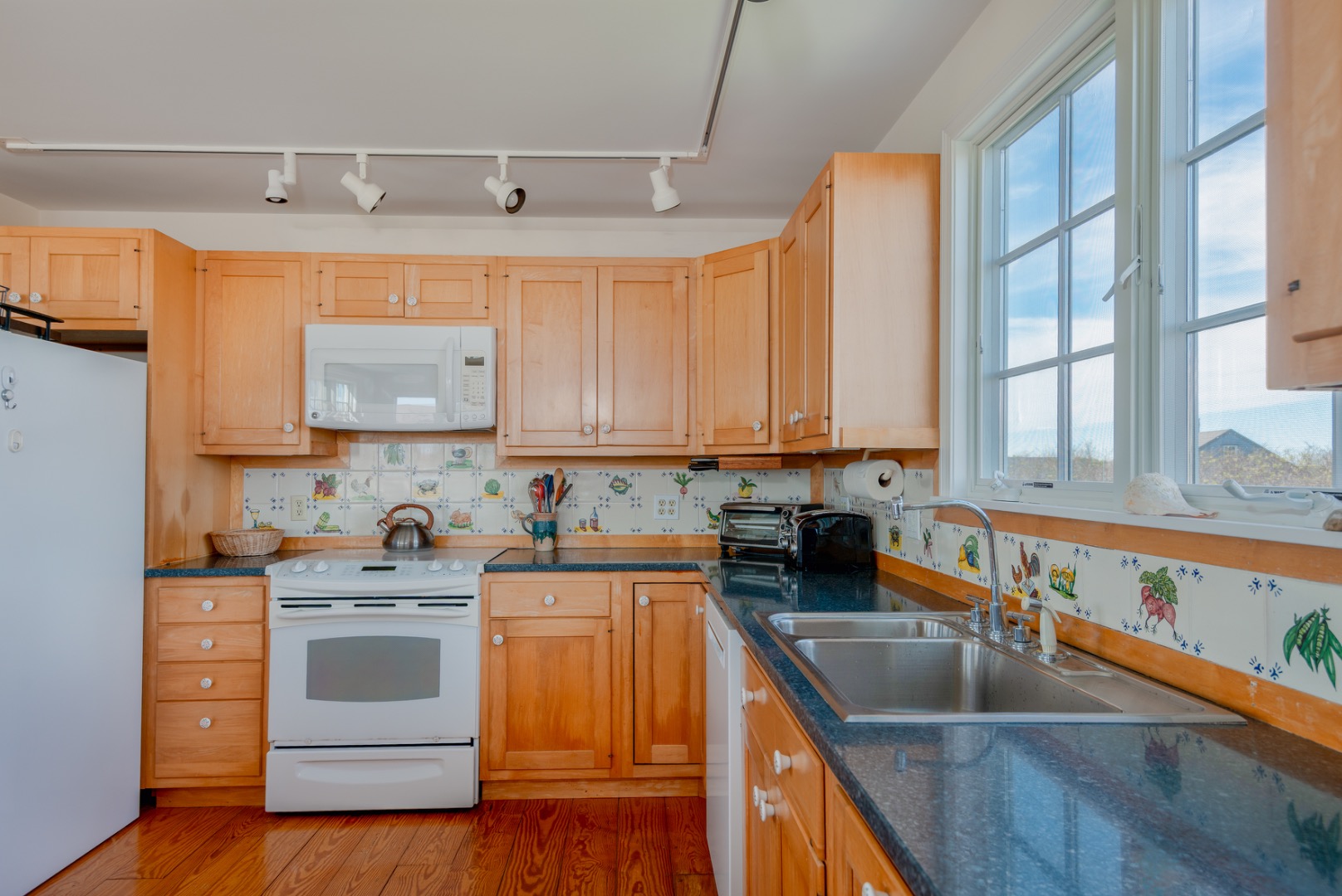 32 Old Tom Nevers Road Nantucket, MA 02554 - Photo 21 of 37