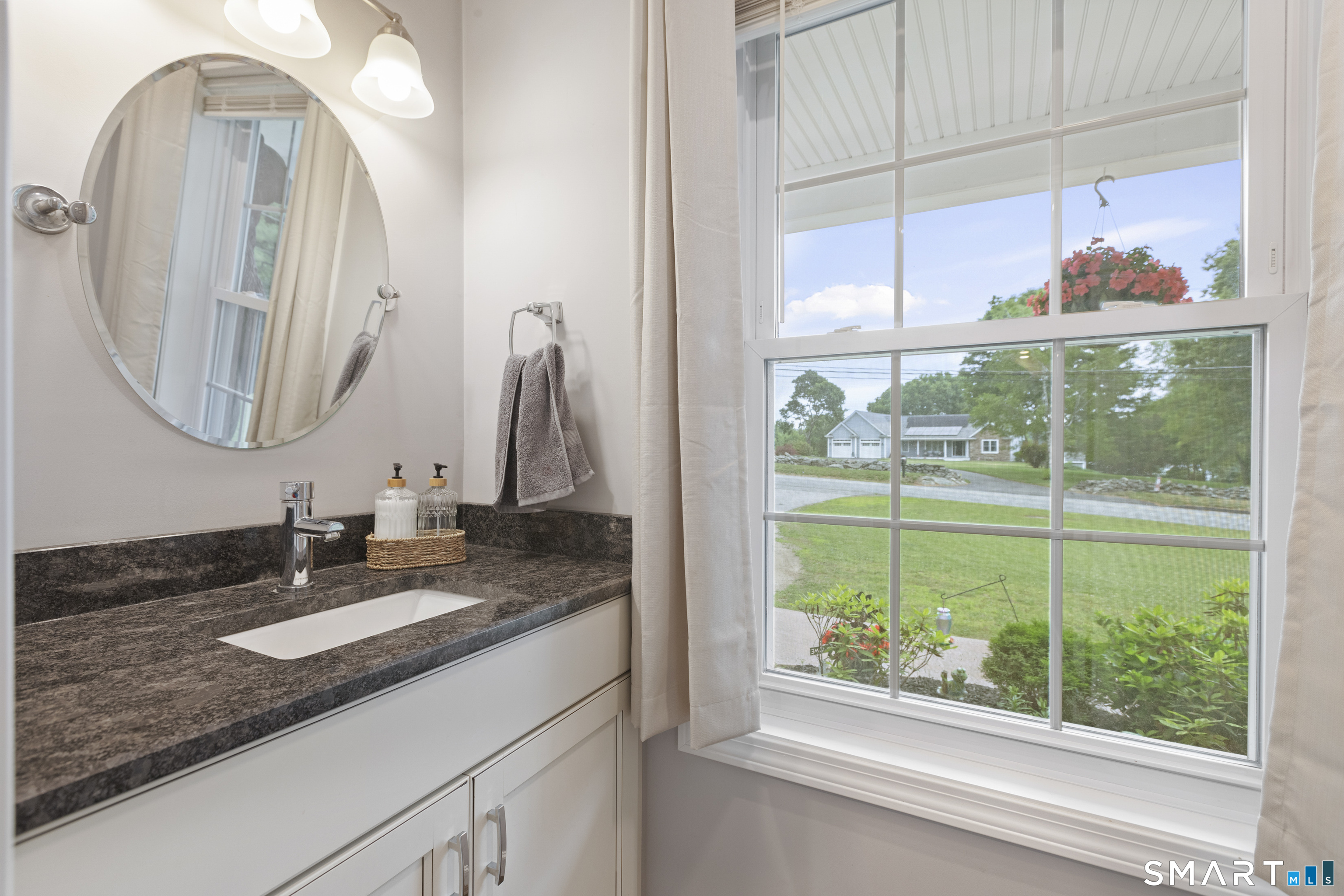 501 Quaddick Road Thompson, CT 06277 - Photo 12 of 39