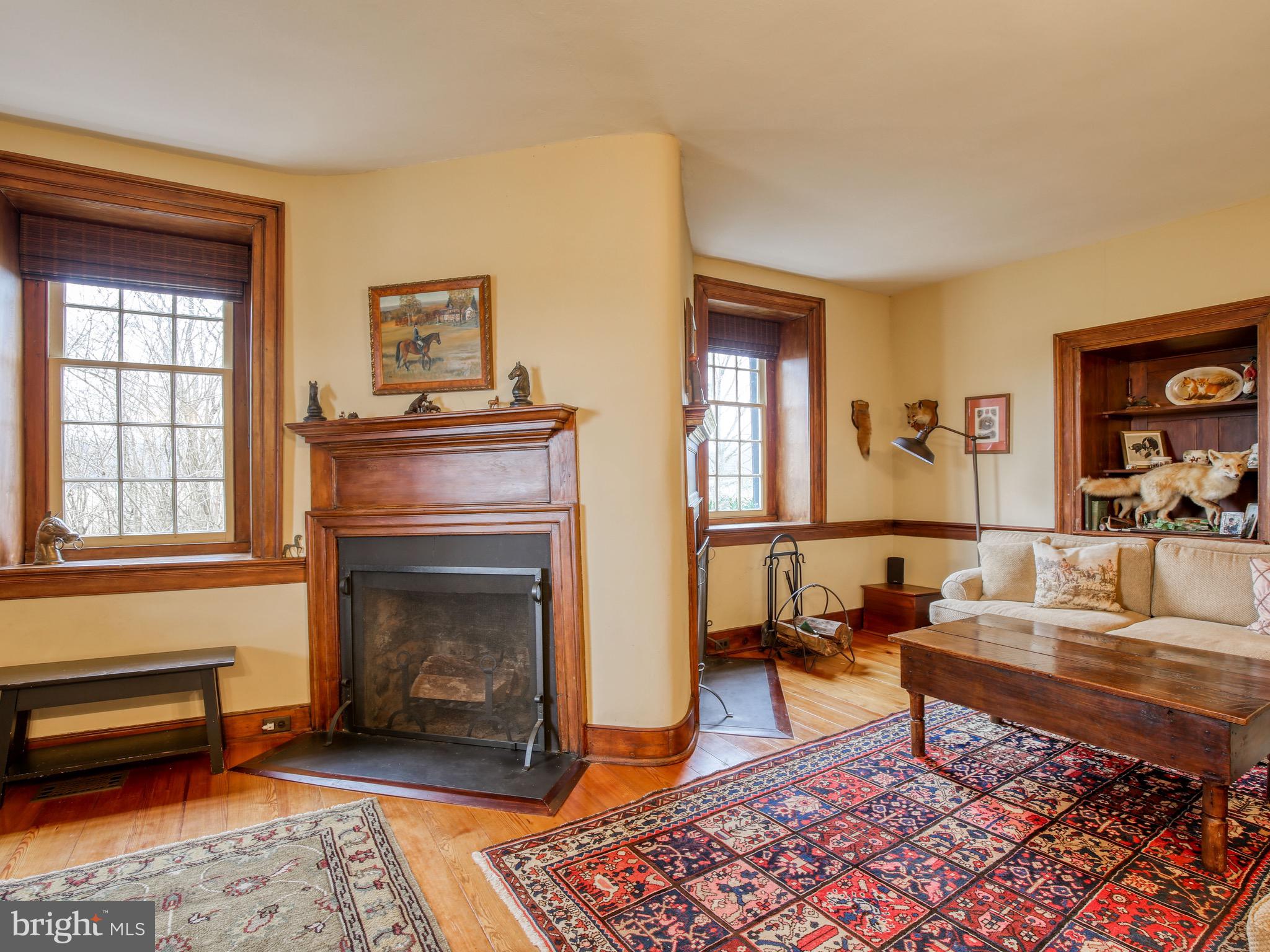 20775 Airmont Road Bluemont, VA 20135 - Photo 53 of 78 Library/family room