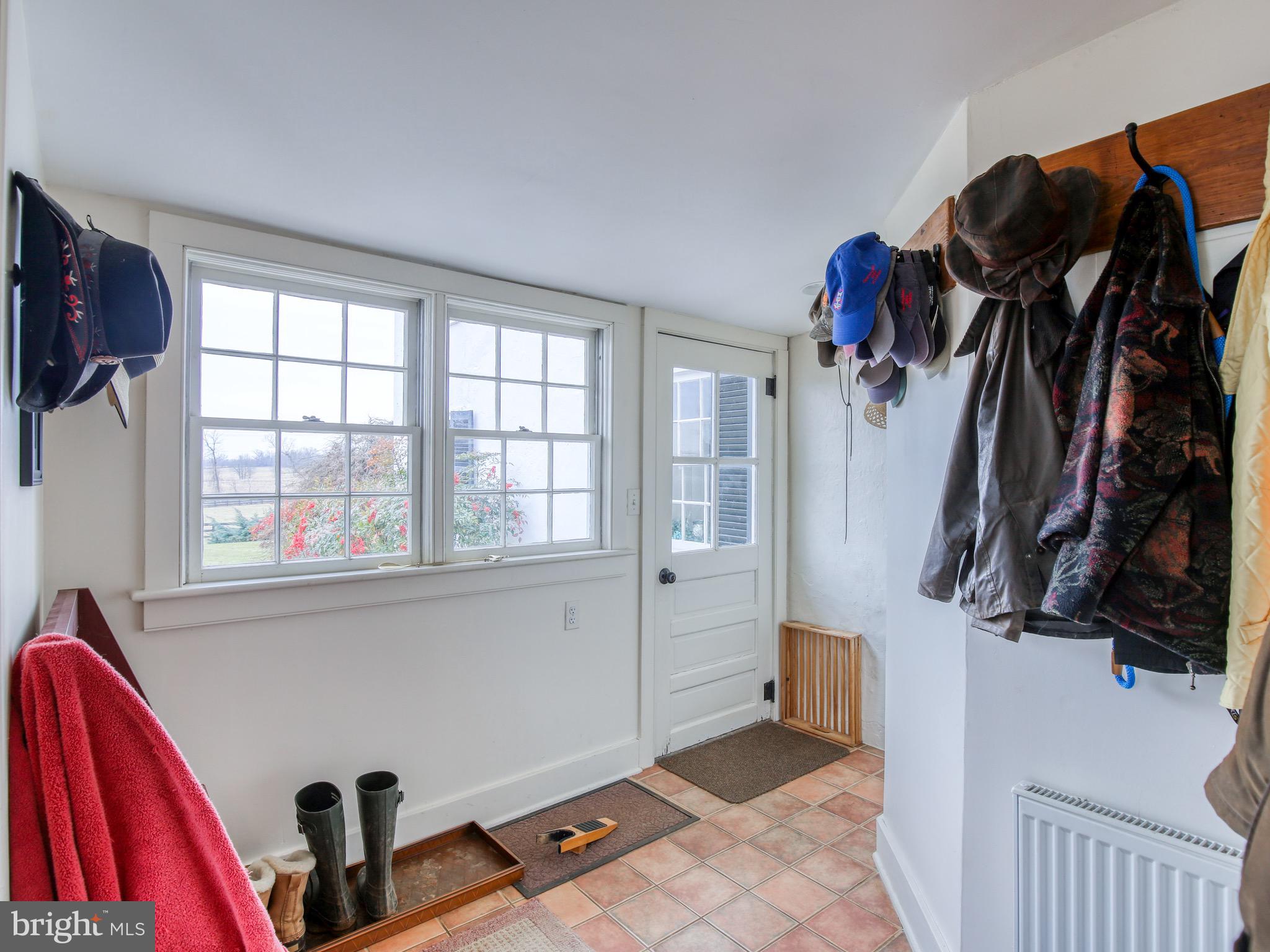 20775 Airmont Road Bluemont, VA 20135 - Photo 60 of 78 Large mud room off kitchen