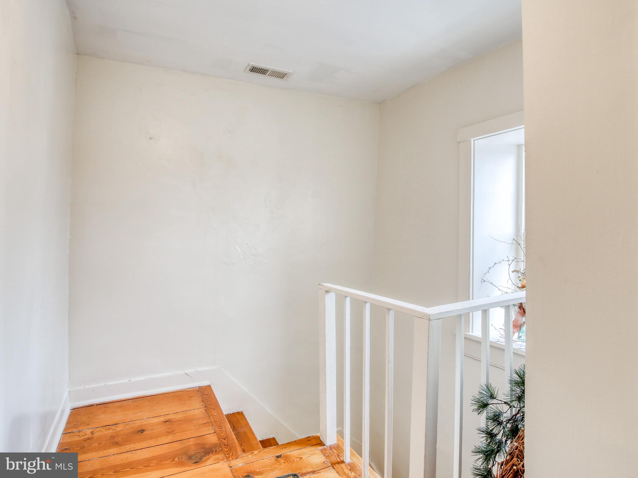 20775 Airmont Road Bluemont, VA 20135 - Photo 70 of 78 Rear steps from second floor to kitchen