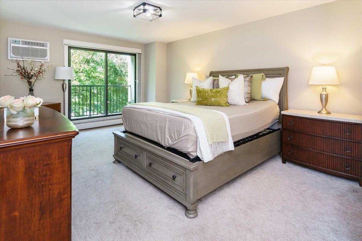 10501 Cedar Lake Road, Unit 404 Minnetonka, MN 55305 - Photo 17 of 34