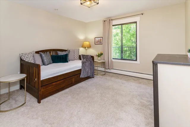 $260,000 | 10501 Cedar Lake Road, Unit 404, Minnetonka, MN 55305