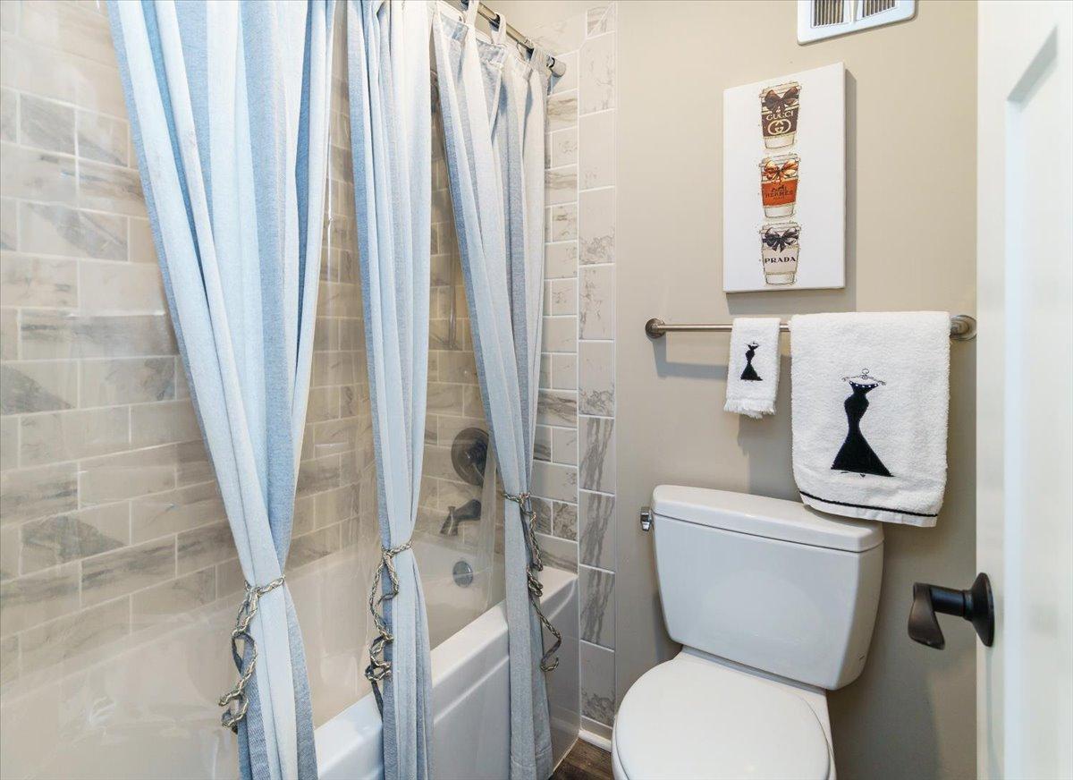 10501 Cedar Lake Road, Unit 404 Minnetonka, MN 55305 - Photo 22 of 34