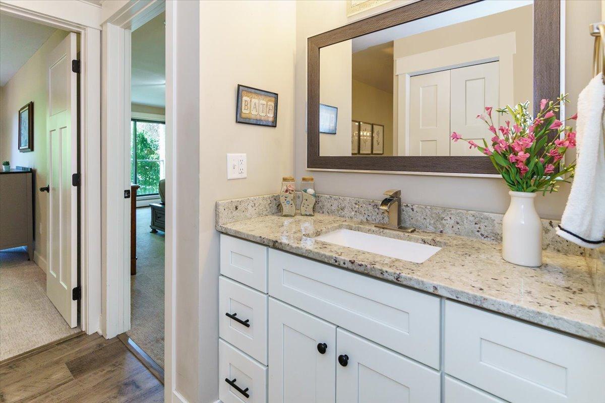 10501 Cedar Lake Road, Unit 404 Minnetonka, MN 55305 - Photo 24 of 34