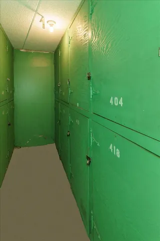 $260,000 | 10501 Cedar Lake Road, Unit 404, Minnetonka, MN 55305